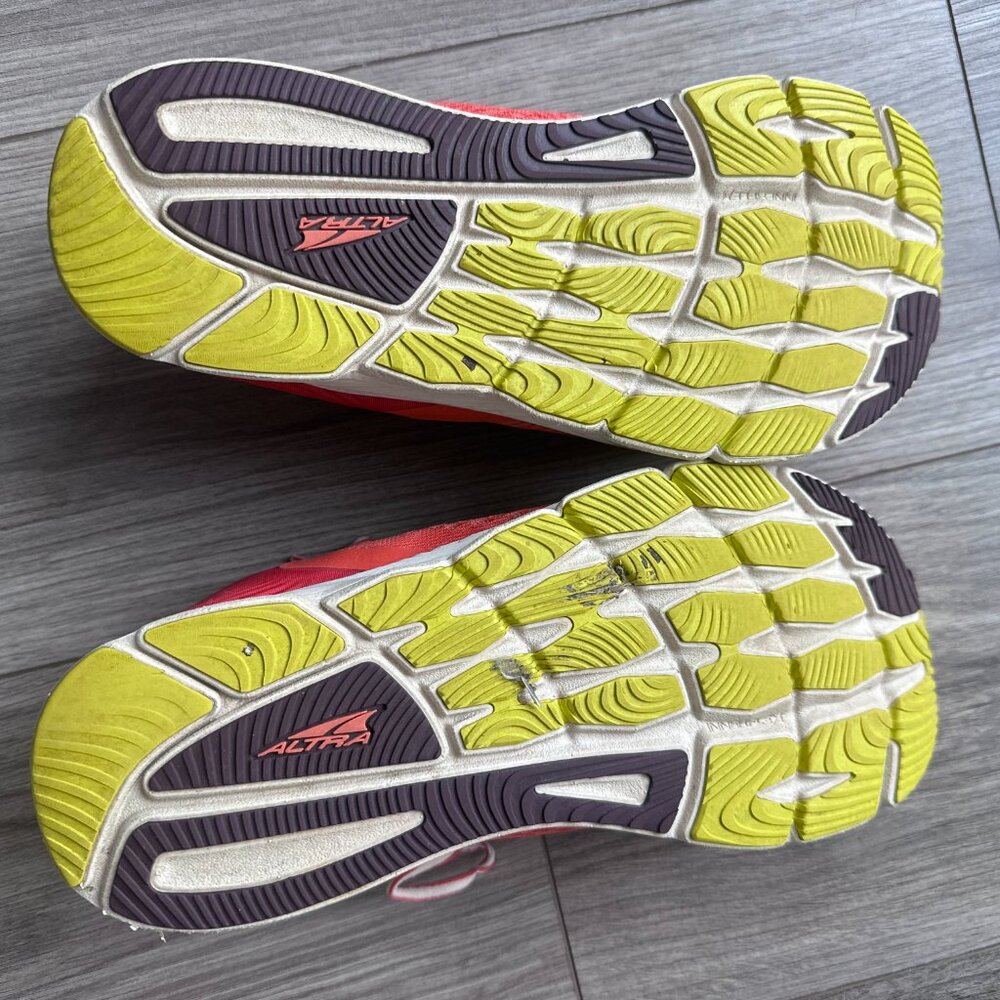 Coral and Yellow Altra Torin 5 shoes - Picture 4 of 8